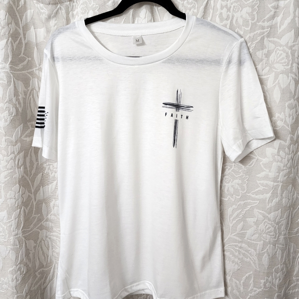 White Graphic T-Shirt. Unisex!! NWOT